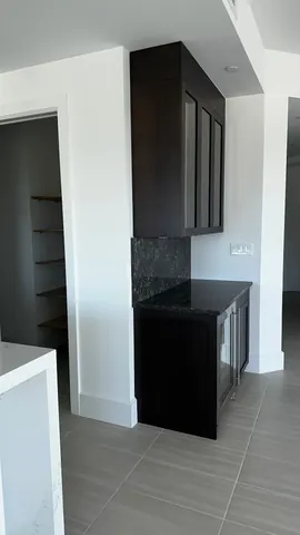 Proyecto de gabinetes oscuros 3